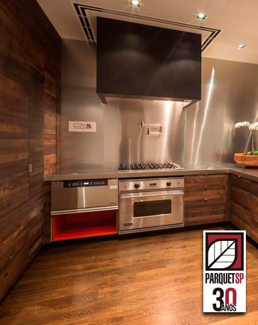 Painel de madeira para cozinha: Como manter limpo? - ParquetSP - Piso de madeira, escadas de madeira parquet, pisos de madeira, assoalho piso madeira, assoalho de madeira, rodapé de madeira, piso vinilico durafloor, piso de bambu, como instalar piso laminado, piso de taco, assoalhos de madeira, durafloor ritz, piso rustico, piso parquet, piso pronto, piso vinilico madeira, piso taco, rodape de madeira, rodapé mdf, piso em madeira, pisos madeira, piso vinilico tarkett, brise de madeira, piso laminado fotos, piso bambu, piso pronto de madeira, piso de bambu preço, pastilha de madeira, pronto piso, pronto piso, brises de madeira, deck para piscinas, revestimento de escada, taco palito, chao de madeira, piso de madeira de demolição, rodape mdf, piso madeira maciça, pisos em madeira, rodapés de madeira, pisos de madeiras, piso vinilico na parede, lambril de madeira, madeira para escada, asoalho, piso cumaru, pastilhas de madeira, fotos de piso laminado, piso madeirado, piso madeira de demolição, rodape madeira, piso ambienta, piso tarkett, assoalho madeira, pisos para escadas, piso para apartamento, piso de madeira ou porcelanato, durafloor vinilico, piso acustico, parquet piso, parquet piso, taco piso, madeira para piso, revestimentos para escadas, revestimentos de madeira, manta acustica para piso, piso laminado durafloor nature, piso pronto cumaru, madeira para assoalho, pisos para apartamento, fotos de piso, fotos de pisos laminados, vinilico durafloor, piso de parquet, pisos de madeira sp, parquet de madeira, assoalho de eucalipto, pisos de bambu, escada revestida de madeira, madeira piso, taco madeira.