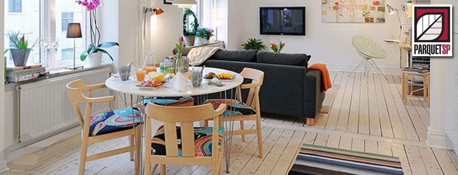 DICAS-DE-APARTAMENTO-PEQUENO-COM-PISO-DE-MADEIRA-ParquetSP