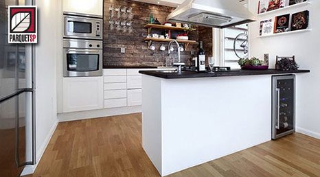 O uso de piso vinílico na cozinha - ParquetSP